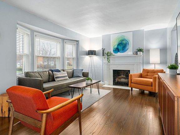 4th image of 1884 Greenway Ave S