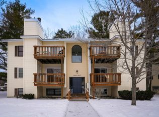 4211 Mitchell Creek Dr #6, Traverse City, MI 49686