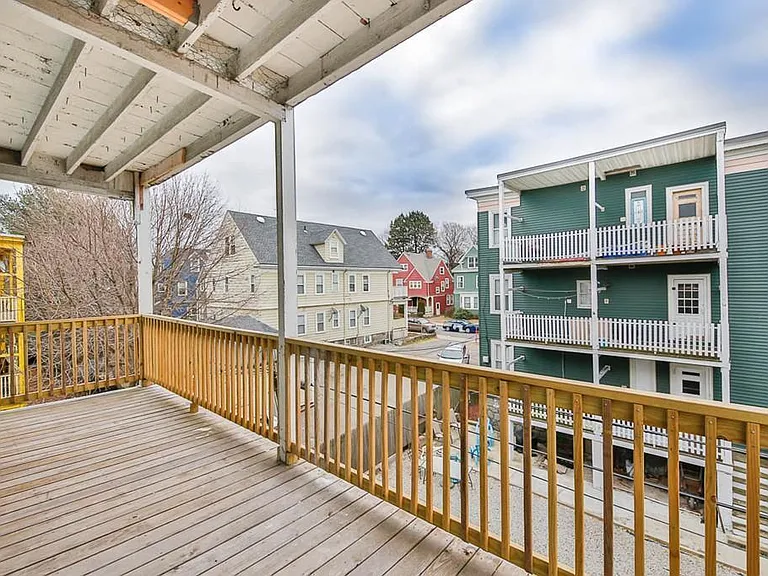 263 E Cottage St #3 — Photo 13