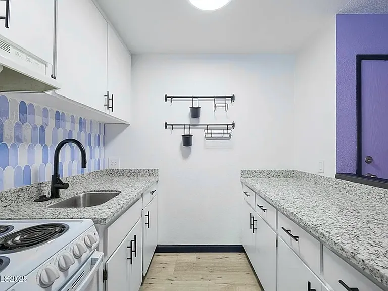 2450 Lymbery St #233 — Photo 6