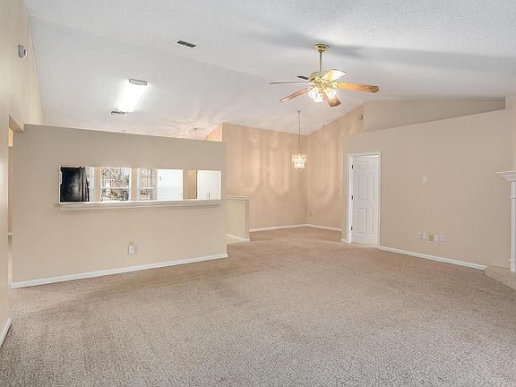 5th image of 3393 Westfield Dr