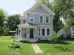 17 Mayo St, Dover Foxcroft, ME 04426