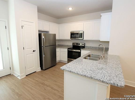 4th image of 10310 W Lynwood Br #101