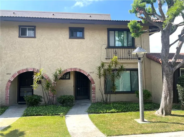 8962 Barcelona Plz, Westminster, CA 92683