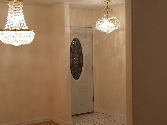 4th image of 13820 Pierres Ct