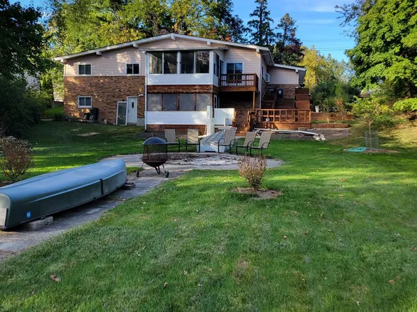 6869 Wellesley Ter, Clarkston, MI 48346