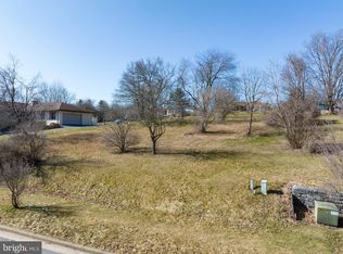 1224 N Inverary Pl, State College, PA 16801