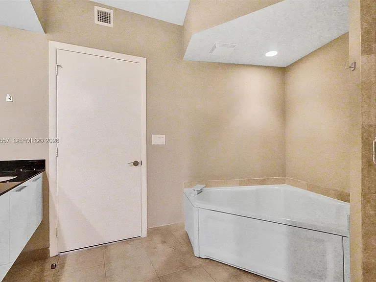 400 Alton Rd #1011 — Photo 18