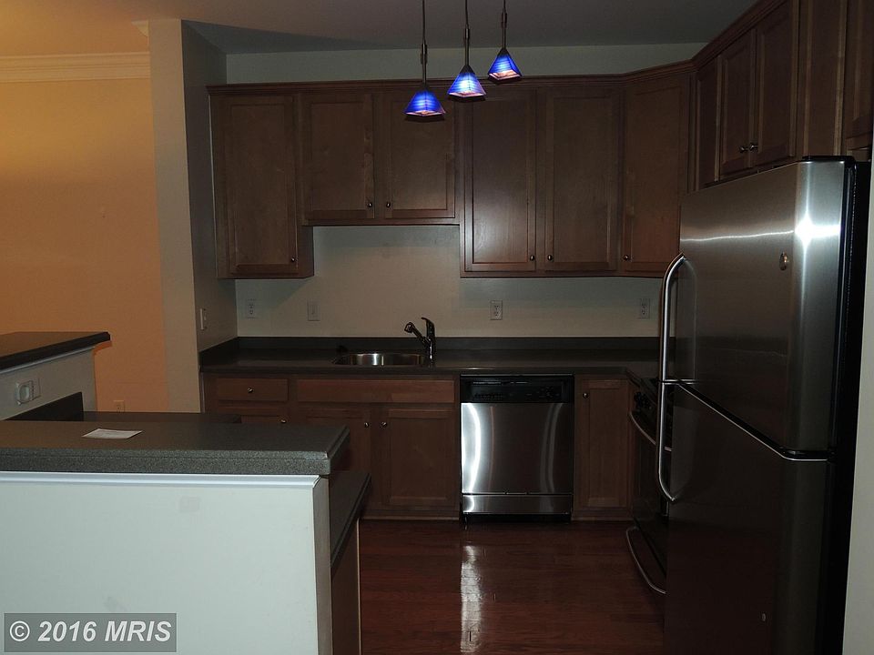 2nd image of 1641 Ladue Ct #103