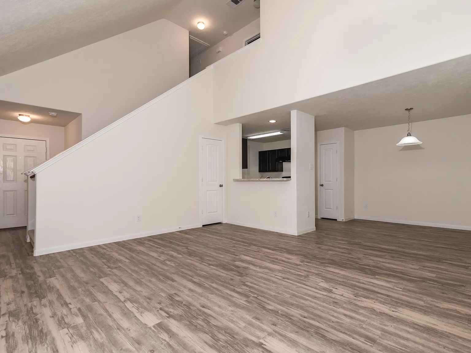 Almeda Trace — Photo 4