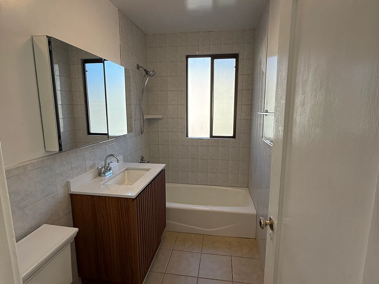 5611 California St — Photo 4
