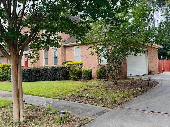 5th image of 128 Cedar Creek Dr