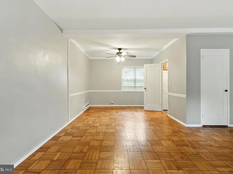 1006 Valley Dr — Photo 4