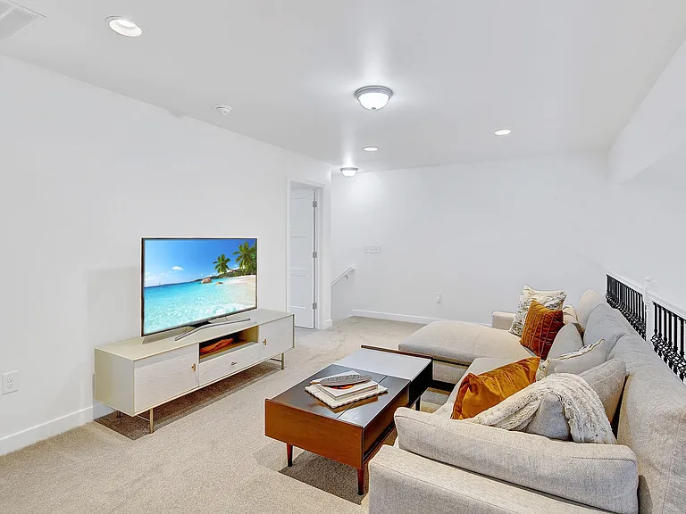 9 Gibson Ct — Photo 11