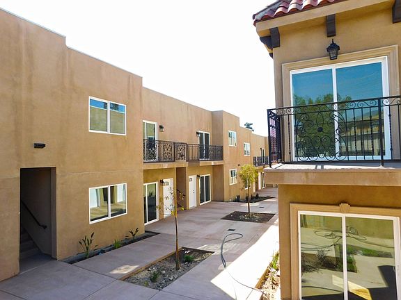2nd image of 10211-10215 Tujunga Canyon Blvd #203