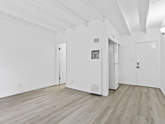 4th image of 9809 Tabor St APT 4