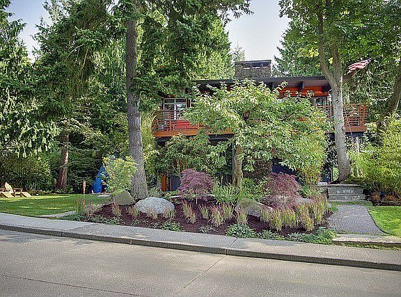 Large Professionally Landscaped Lot