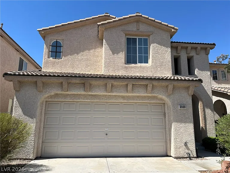3900 Irvin Ave — Photo 2