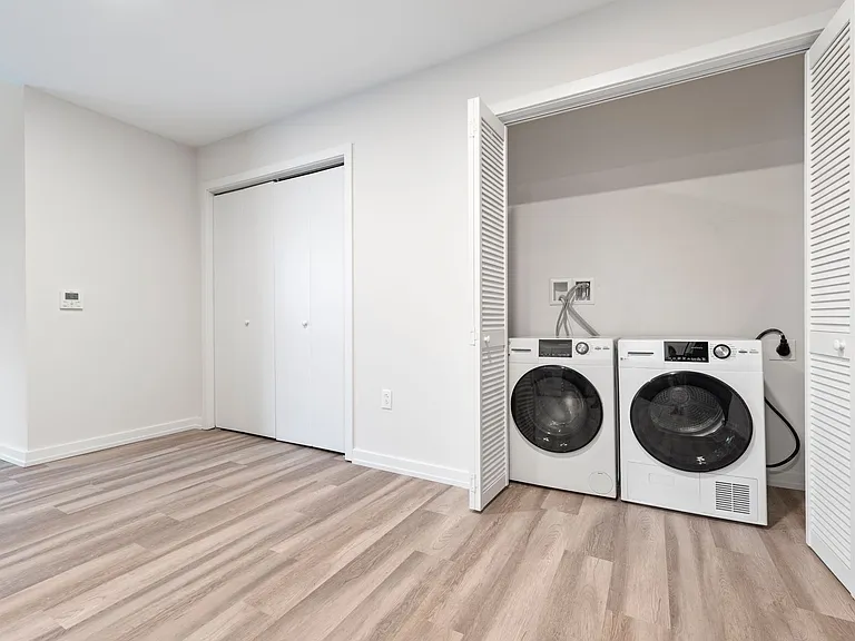 Altamont Apartments Limited-Time Special! First Month FREE with Approved Application! — Photo 48