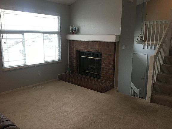 Gas fireplace