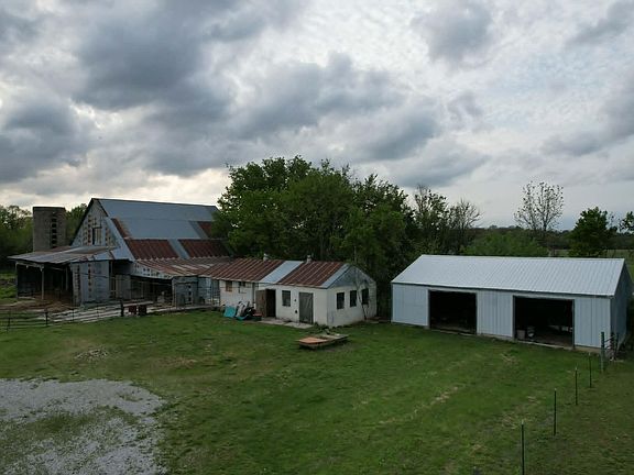2nd image of 5061 S Farm Road 29