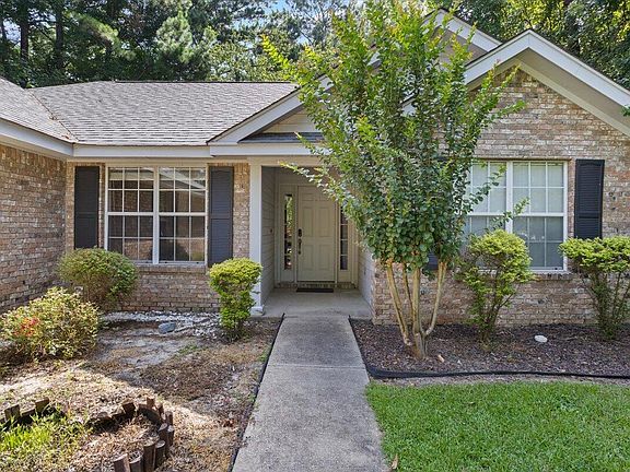 4th image of 334 Pine Ln