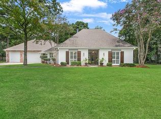 18 Parkwood Dr, Mandeville, LA 70471