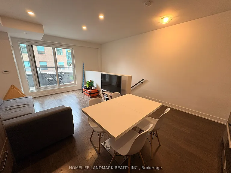 175 Pears Ave #Townhouse 4 — Photo 5