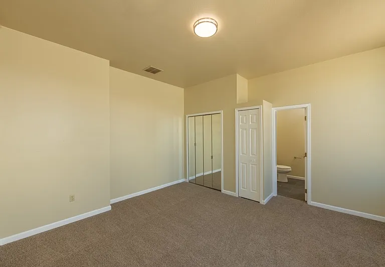 231 S Union Ave #B — Photo 8
