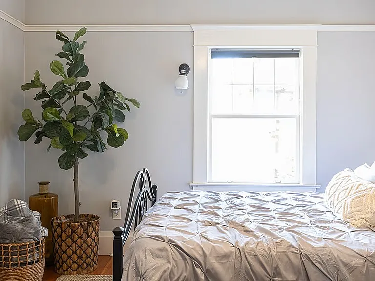 125 E Alvarado St — Photo 27