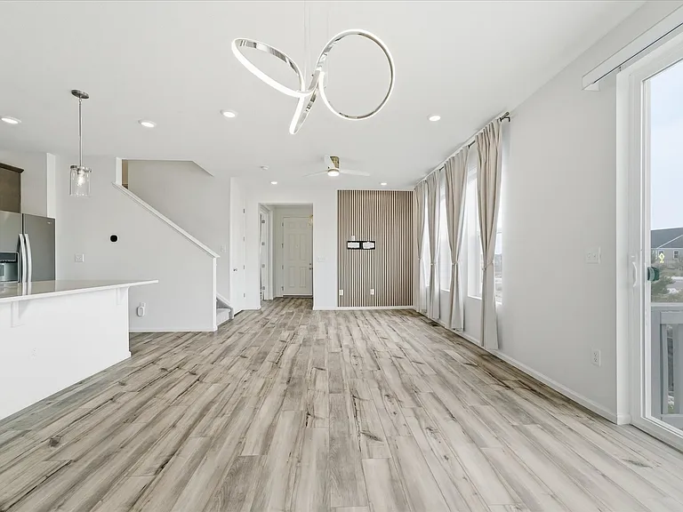 14136 Blue Heart Ct — Photo 9