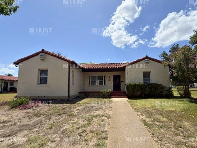 1st image of 2925 Dickman Rd