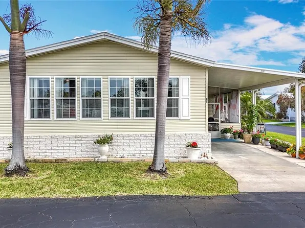 7880 54th Ave N Lot 77, Saint Petersburg, FL 33709