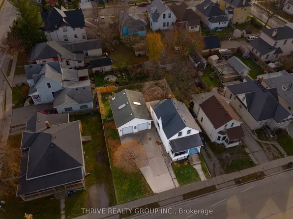 204 Wellington St, Saint Thomas, ON N5R 2S4