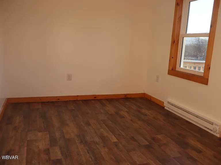 706 Penn St #2 — Photo 8