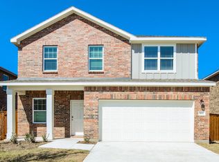 1811 Pueblo St, Forney, TX 75126