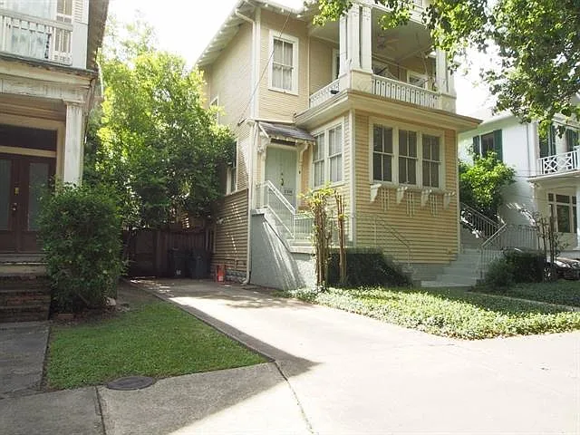 2306 Octavia St — Photo 1