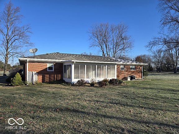5th image of 9401 W County Road 380 N
