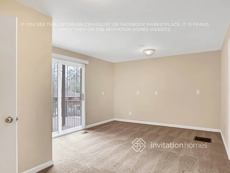 1925 Hooper St — Photo 10