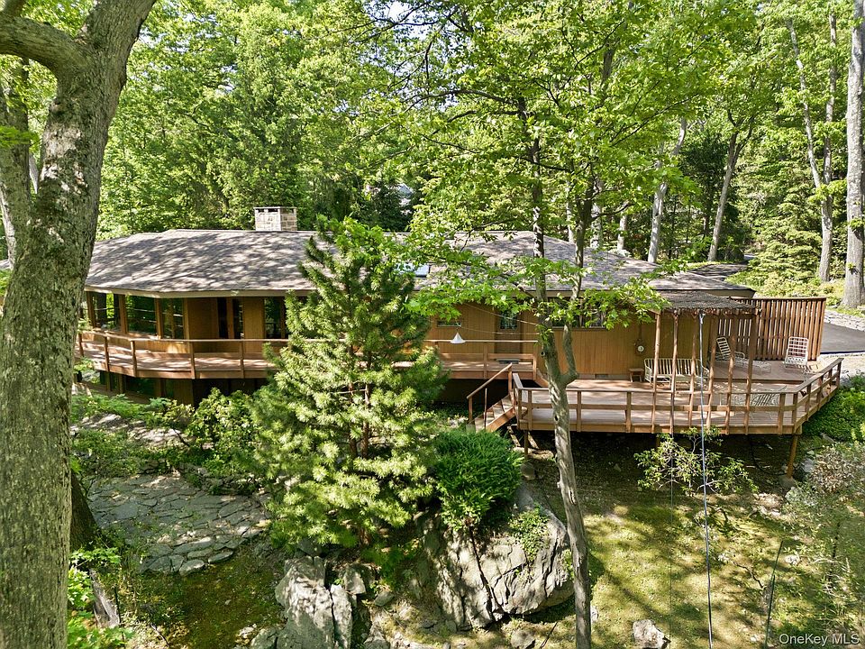 1st image of 12 Tallwoods Road