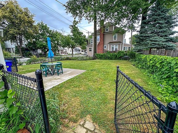 5th image of 573 White St