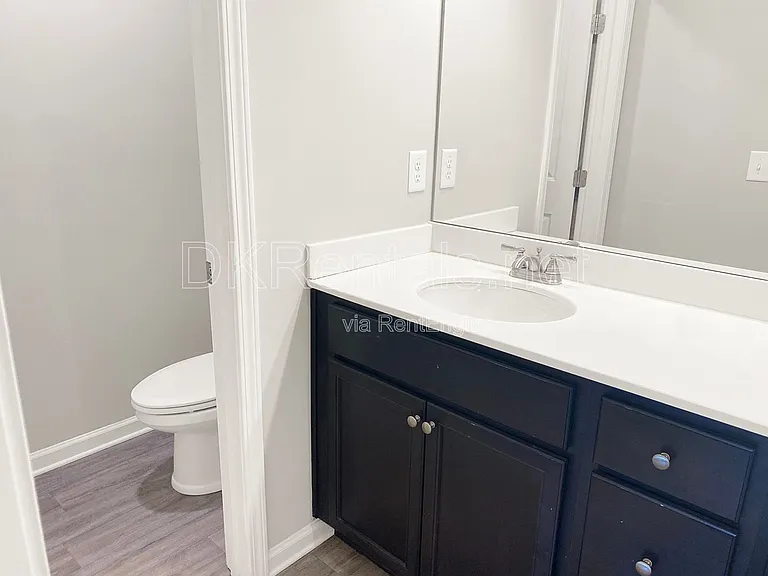 5108 Fox Den Rd — Photo 22