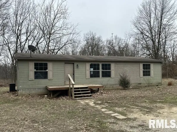 14067 E 250th Ave, Flat Rock, IL 62427