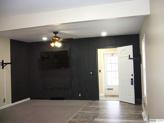 5th image of 8317 State St