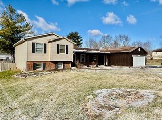 105 Cherry St, Springboro, OH 45066