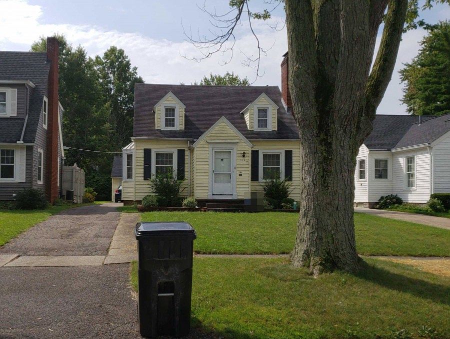 1st image of 119 Columbia Ave