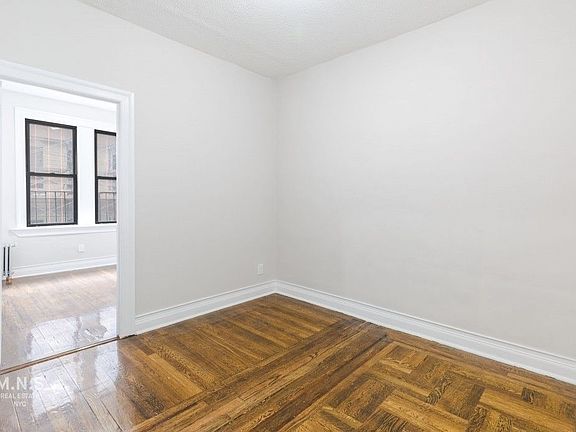 2nd image of 432 Suydam St APT A6