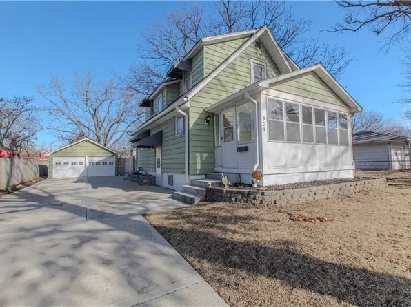 904 Pinkston St, Grandview, MO 64030