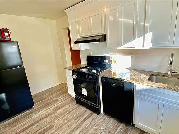 5th image of 11 Cammerer Ave APT 1