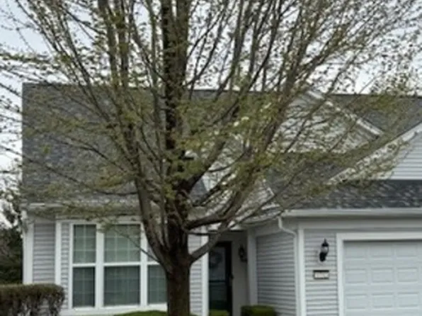 1702 Countryside Dr, Shorewood, IL 60404